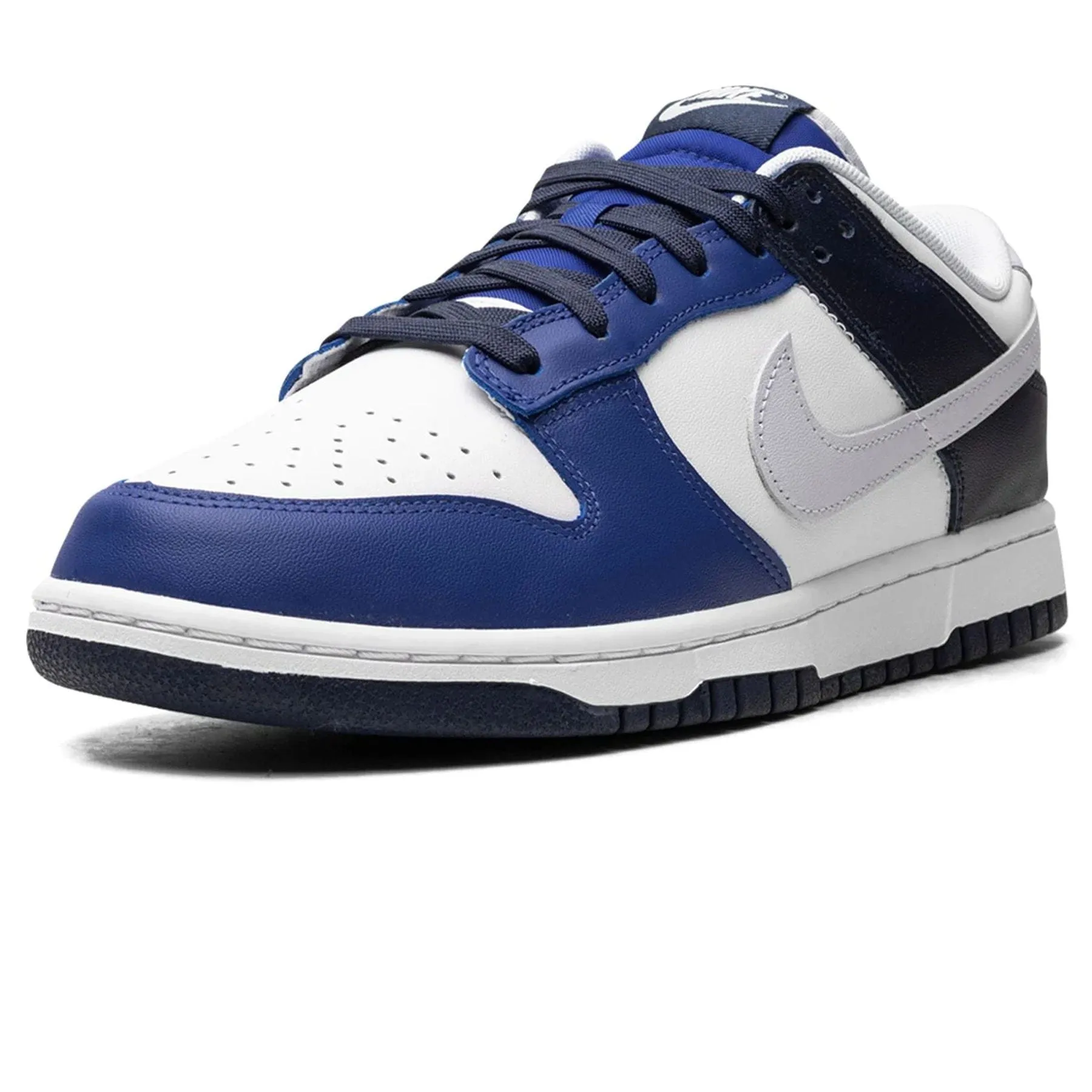 Nike Dunk Low 'Game Royal Navy' Nike Dunk stylish shoes