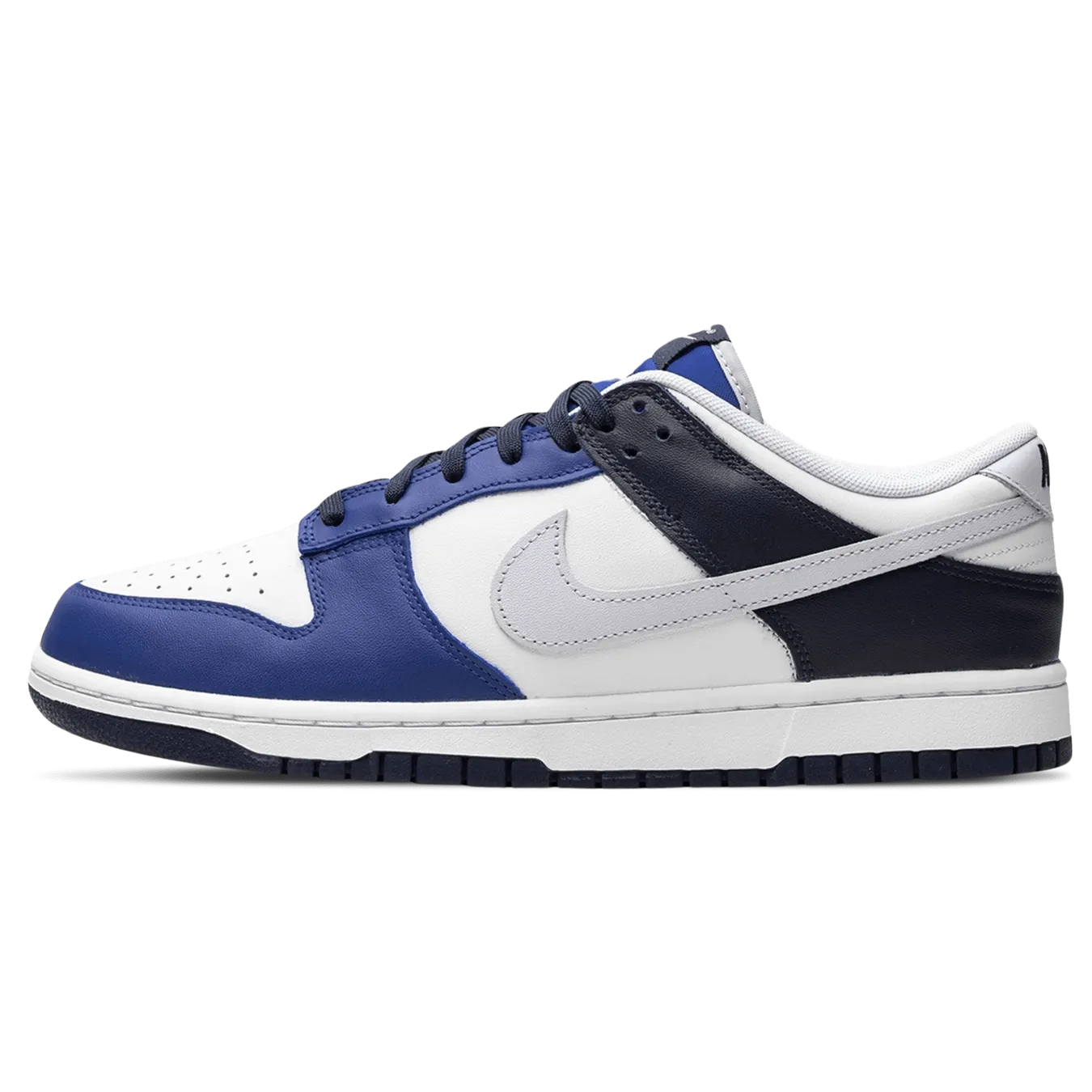 Nike Dunk Low 'Game Royal Navy' Nike Dunk casual shoes with iconic low-top shape