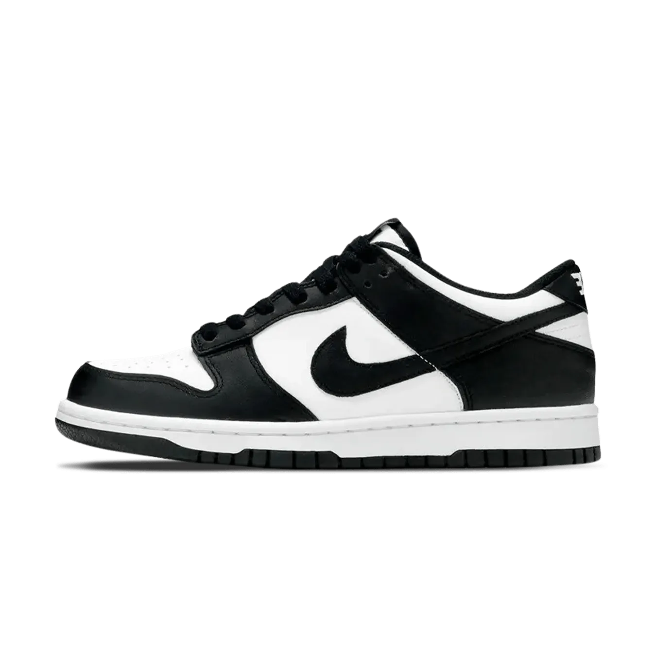 Nike Dunk Low GS 'Black White' Nike Dunk casual shoes with iconic low-top shape