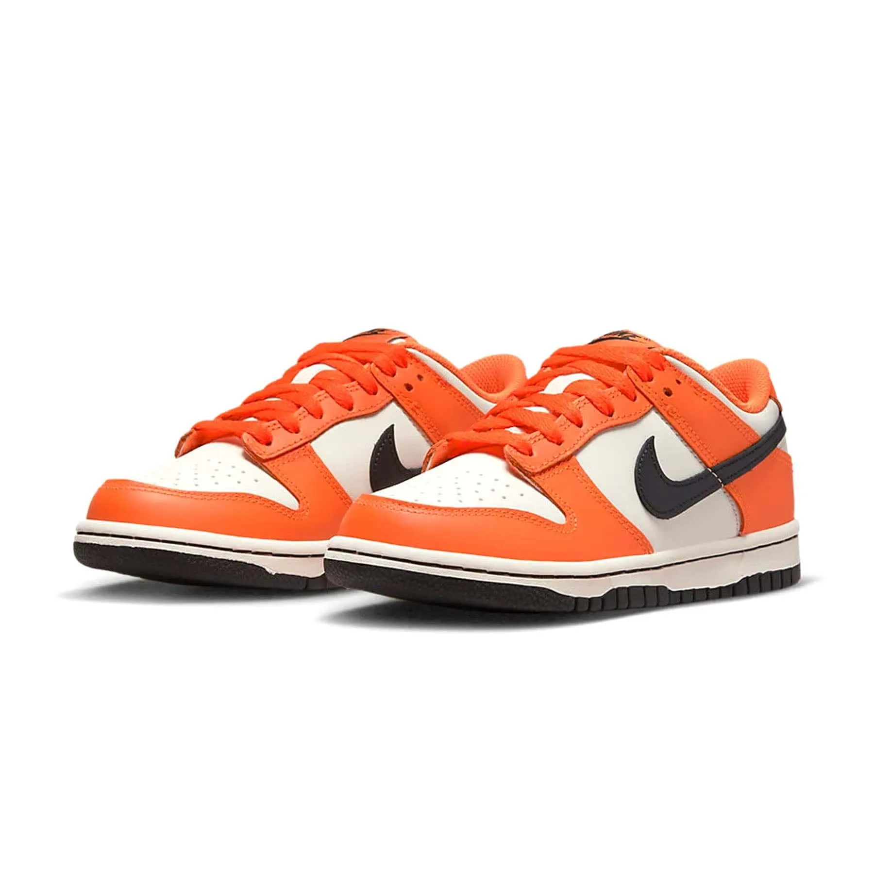Nike Dunk Low GS Halloween 2022 Nike Dunk stylish shoes