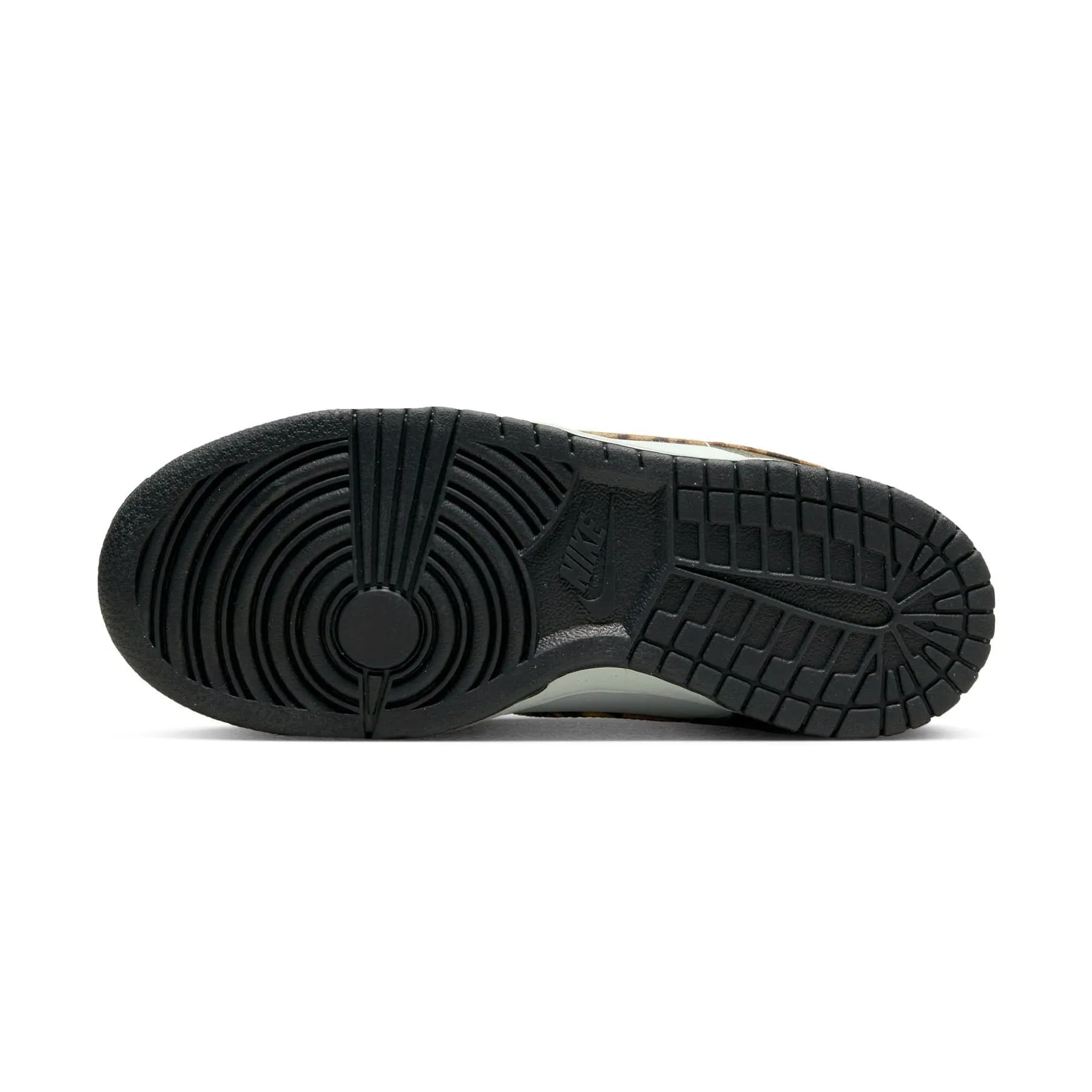 Nike Dunk Low GS 'Leopard' Nike Dunk stylish shoes