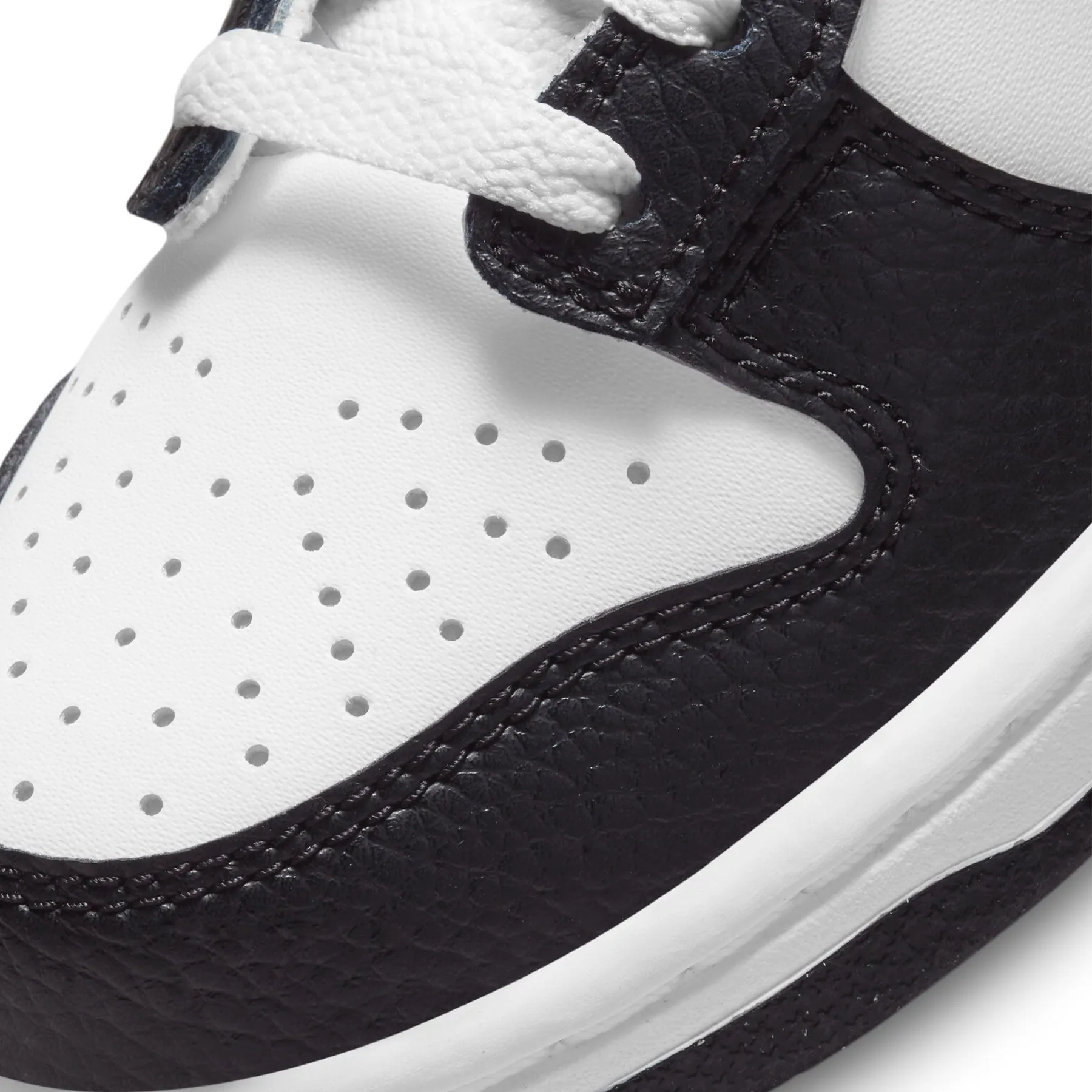 Nike Dunk Low GS 'White Light Lemon Twist' Nike Dunk stylish shoes