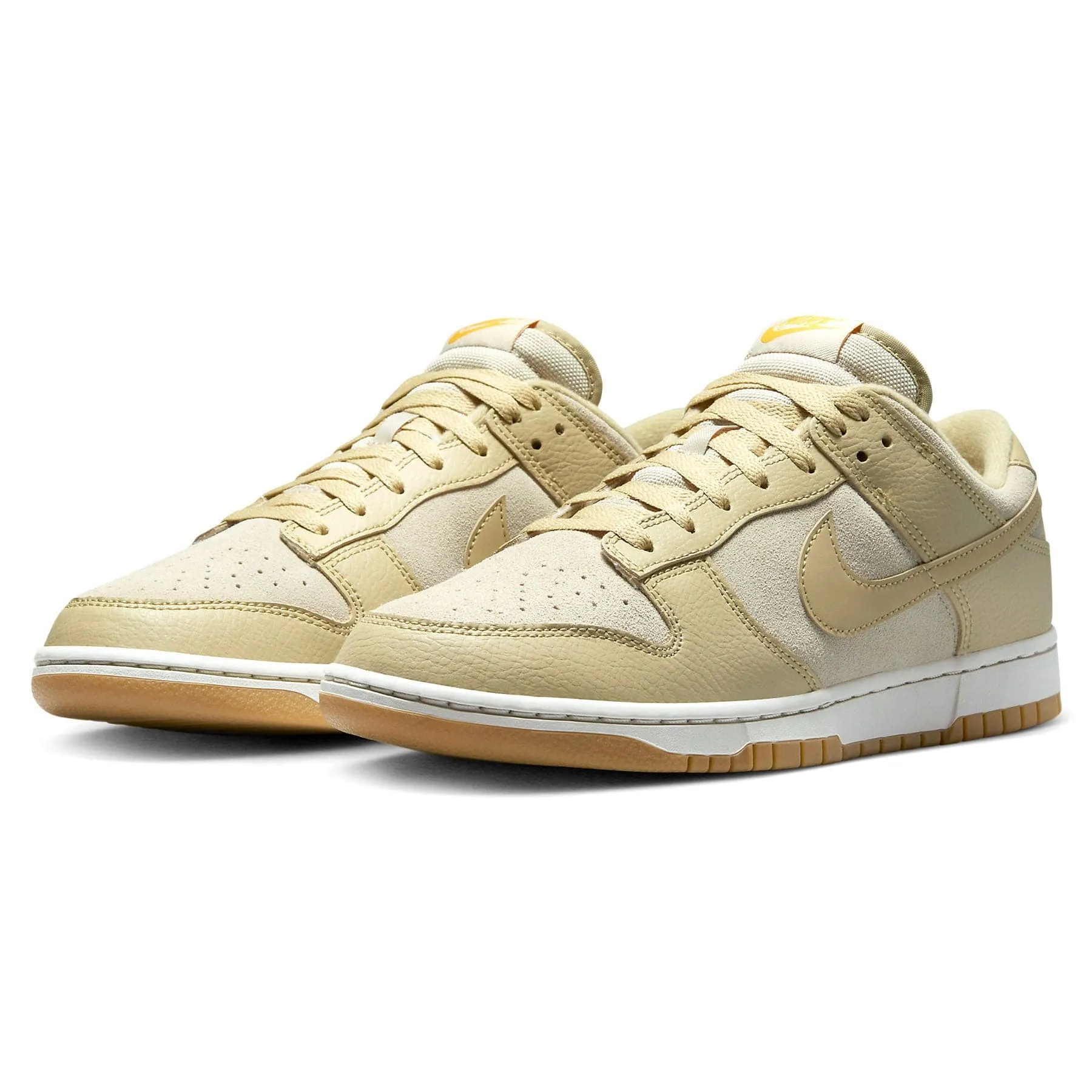 Nike Dunk Low 'Khaki Gum' Nike Dunk stylish shoes