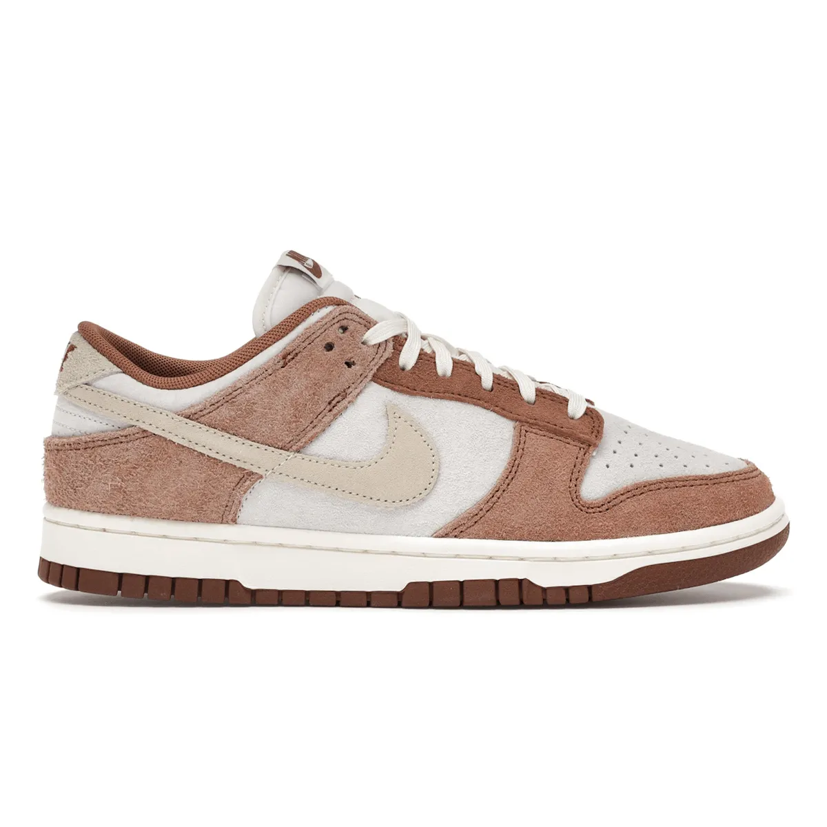Nike Dunk Low Medium Curry Nike Dunk stylish shoes for sport and street