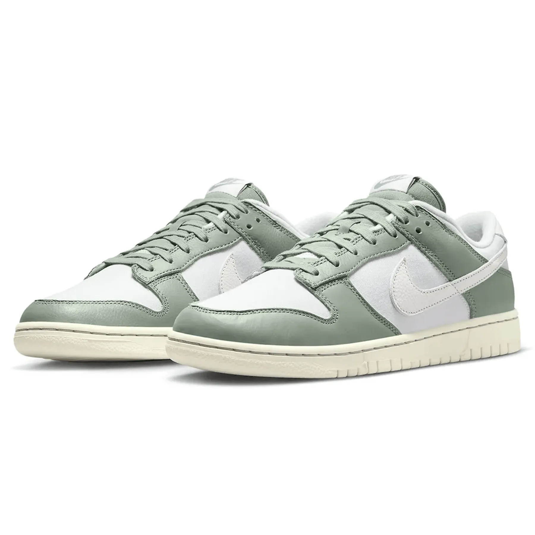 Nike Dunk Low 'Mica Green' Nike Dunk stylish shoes