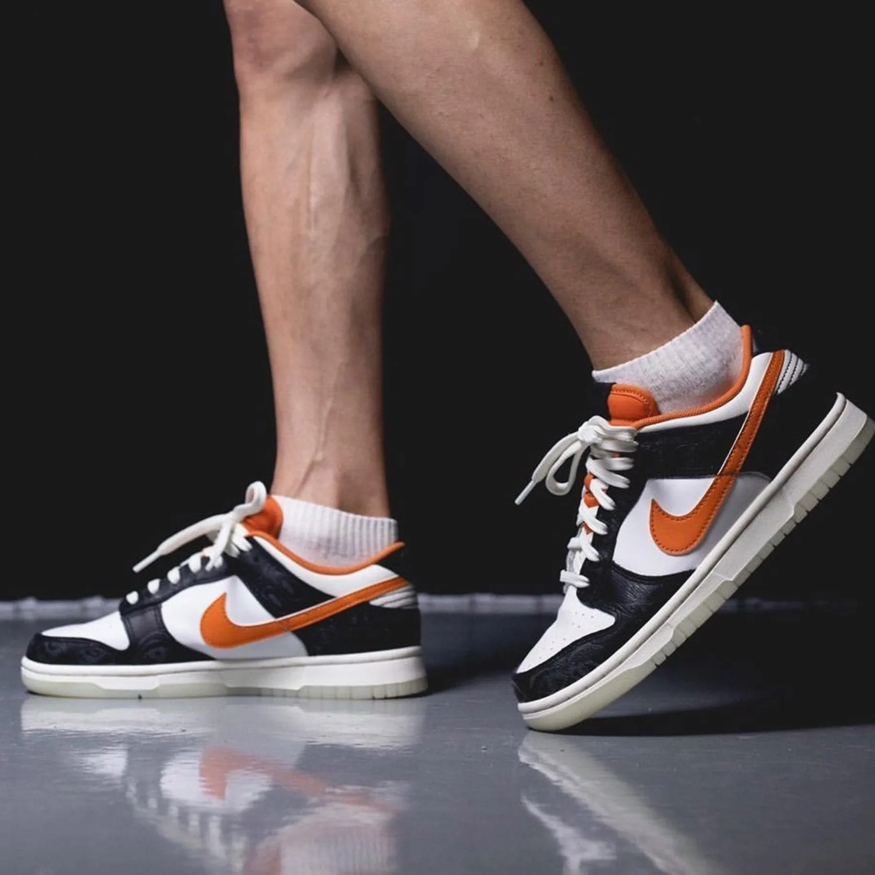 Nike Dunk Low Premium 'Halloween' Nike Dunk stylish shoes