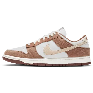 Nike Dunk Low Premium 'Medium Curry' Nike Dunk casual shoes with iconic low-top shape