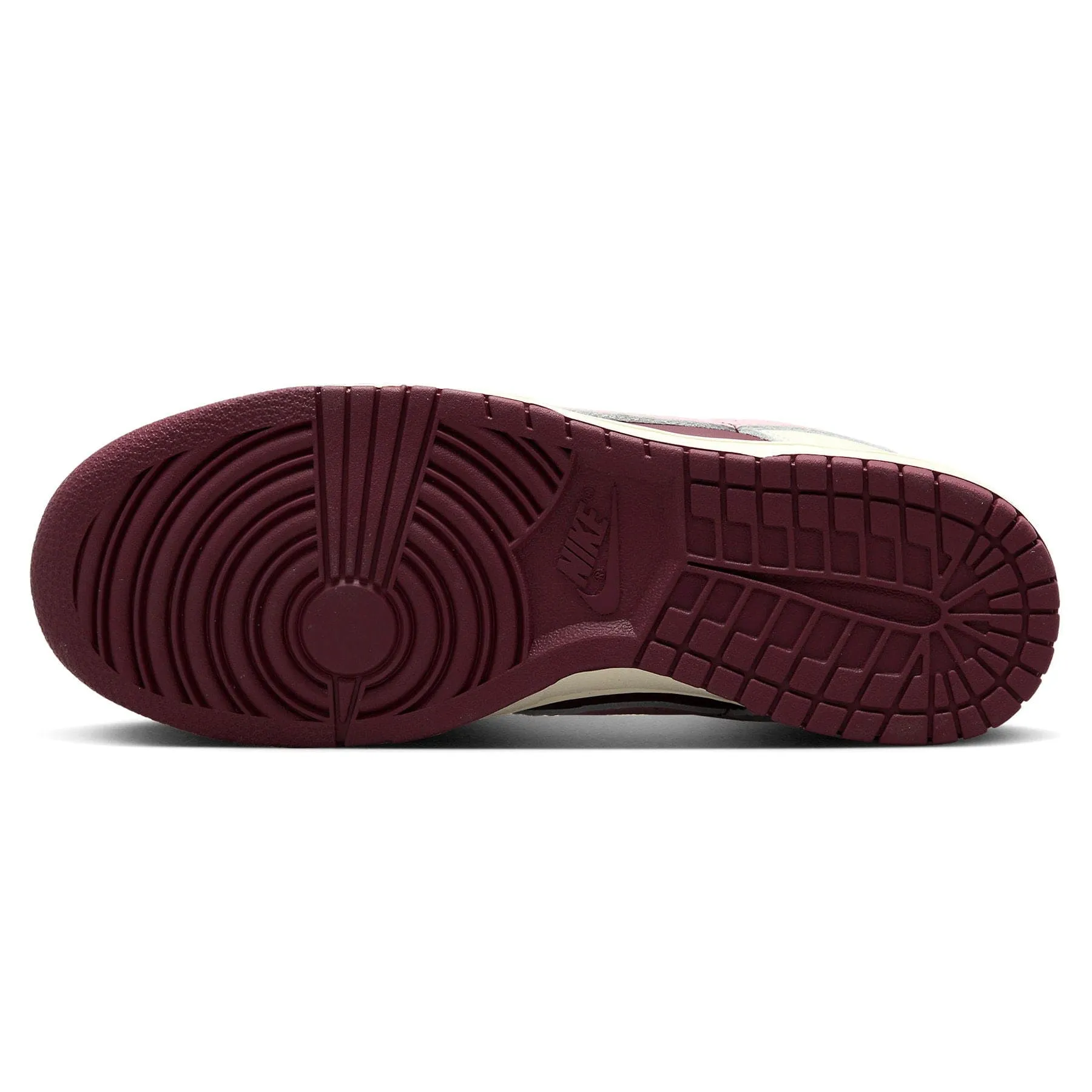 Nike Dunk Low Premium 'Valentine's Day' Nike Dunk stylish shoes