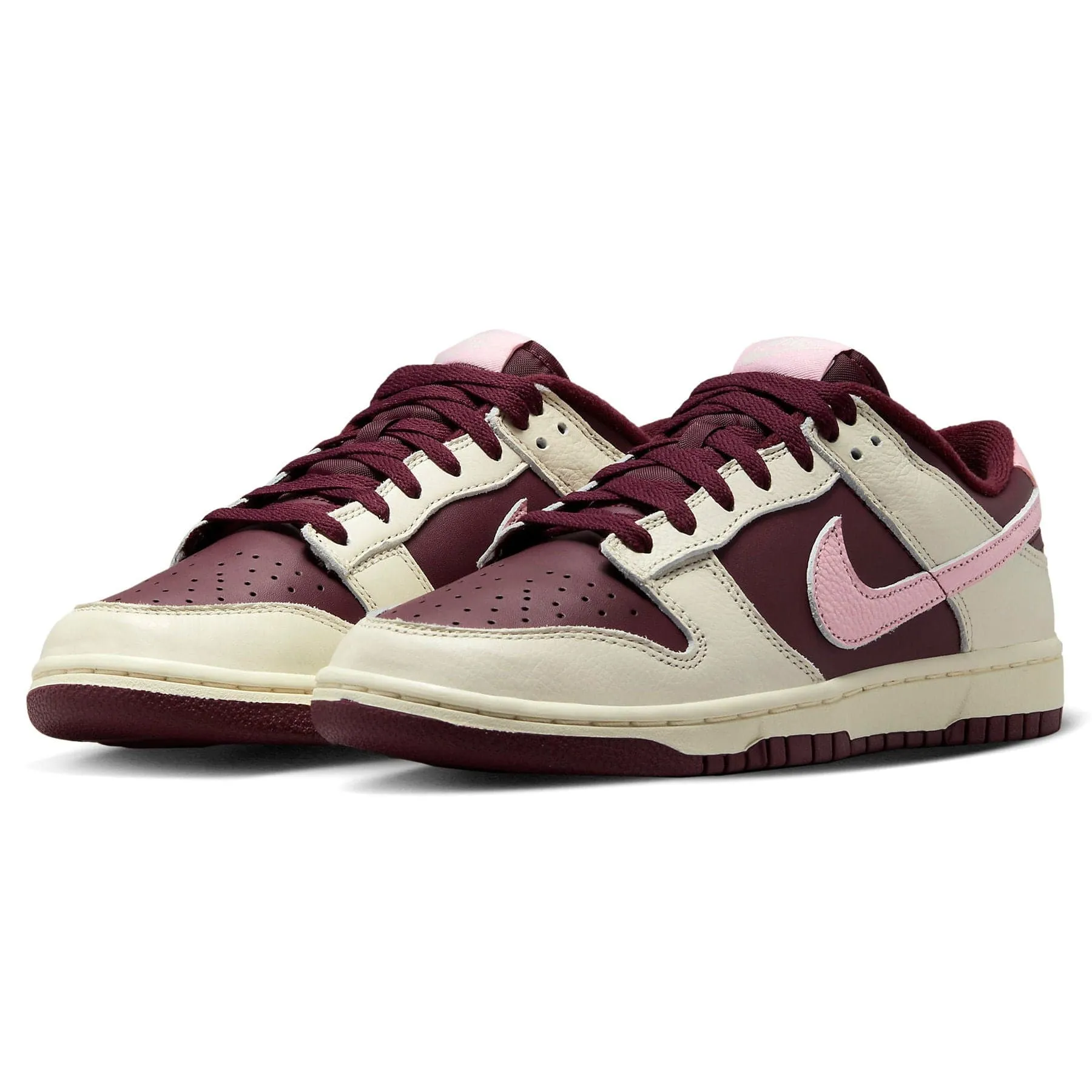 Nike Dunk Low Premium 'Valentine's Day' Nike Dunk stylish shoes