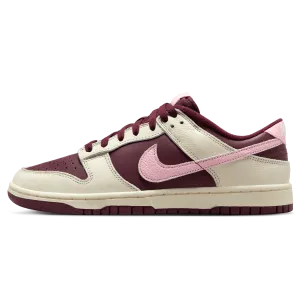 Nike Dunk Low Premium 'Valentine's Day' Nike Dunk casual shoes with iconic low-top shape