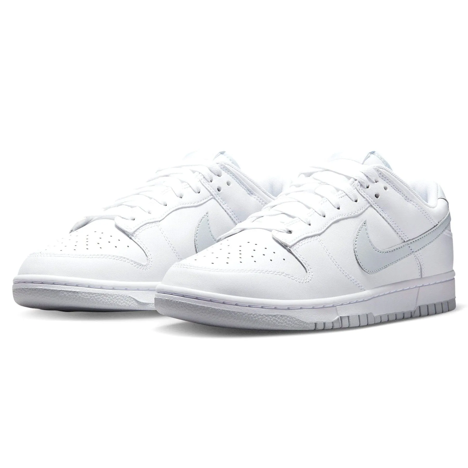 Nike Dunk Low 'Pure Platinum' Nike Dunk stylish shoes