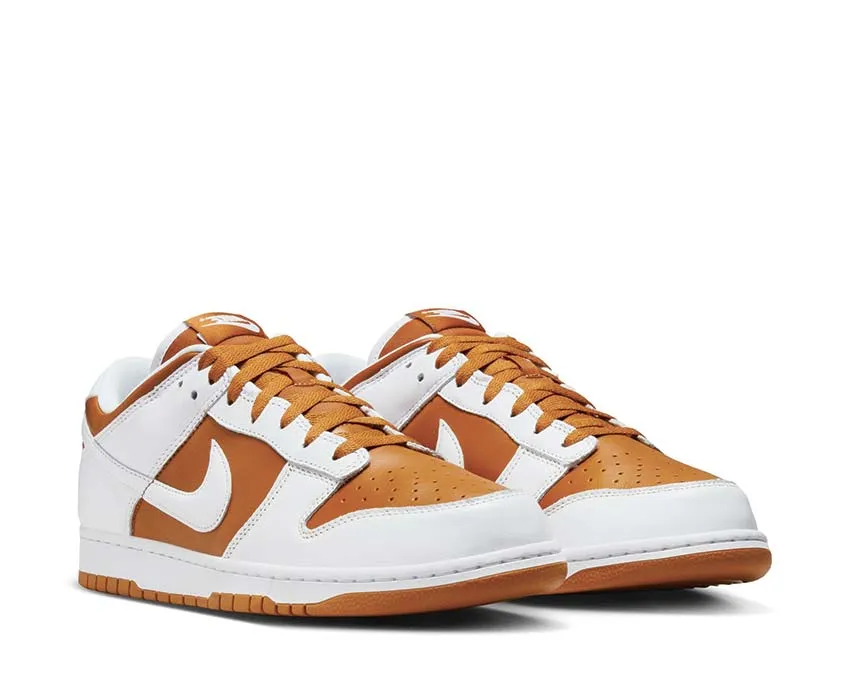 Nike Dunk Low QS Nike retro-inspired sneakers