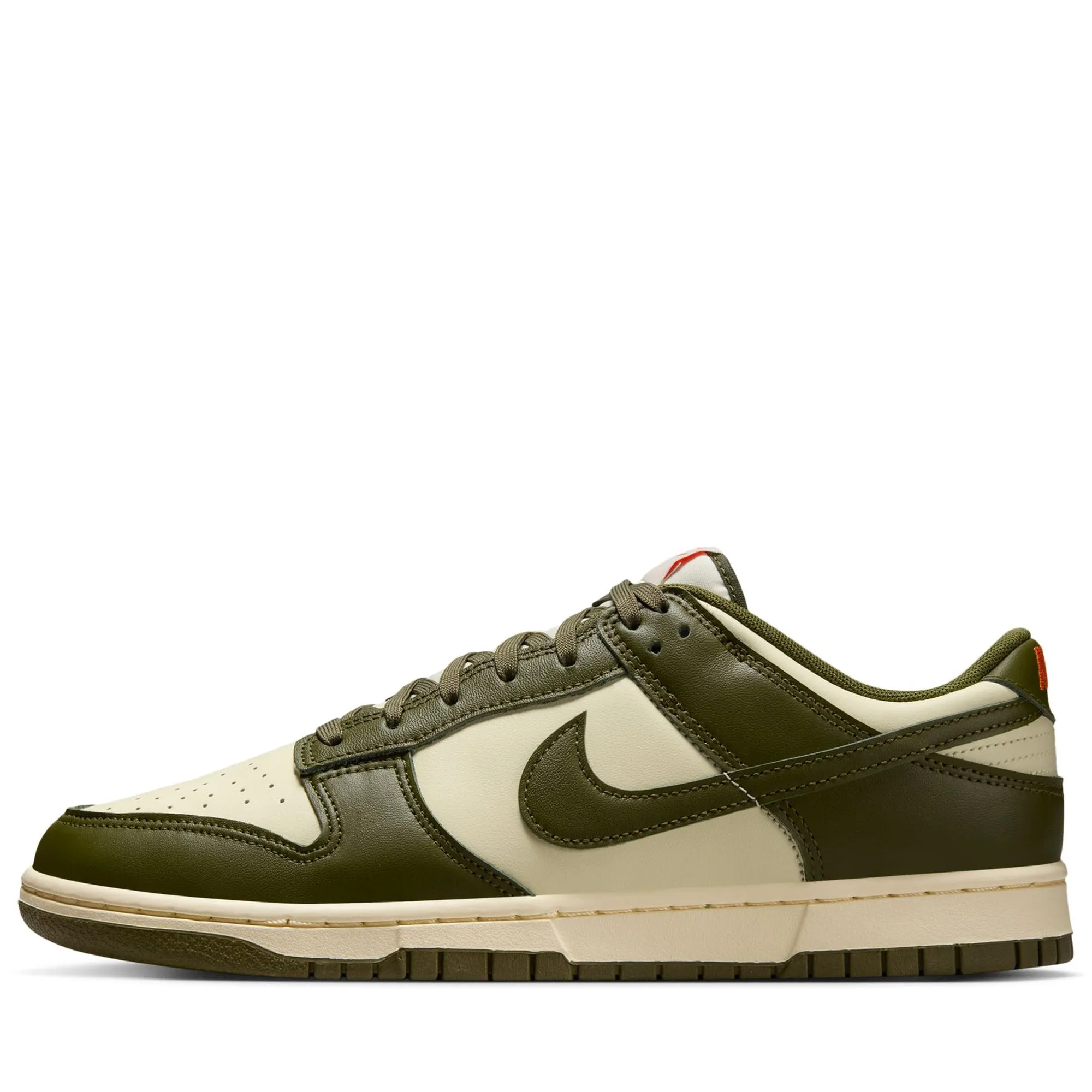 Nike Dunk Low Retro - Coconut Milk/Rough Green Nike premium shoe collections