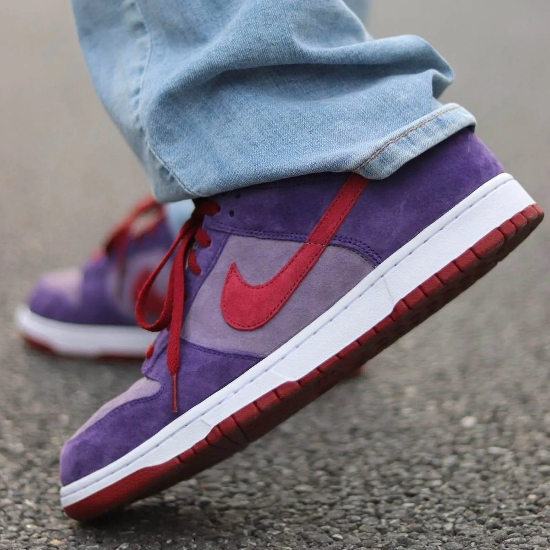 Nike Dunk Low Retro Vol. 1 SP 'Plum' Nike Dunk stylish shoes