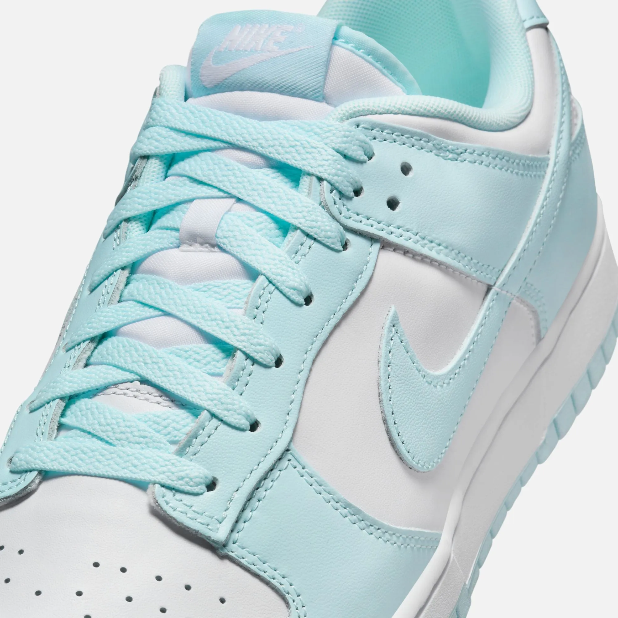 Nike Dunk Low Retro - White / Glacier Blue Nike performance sneakers