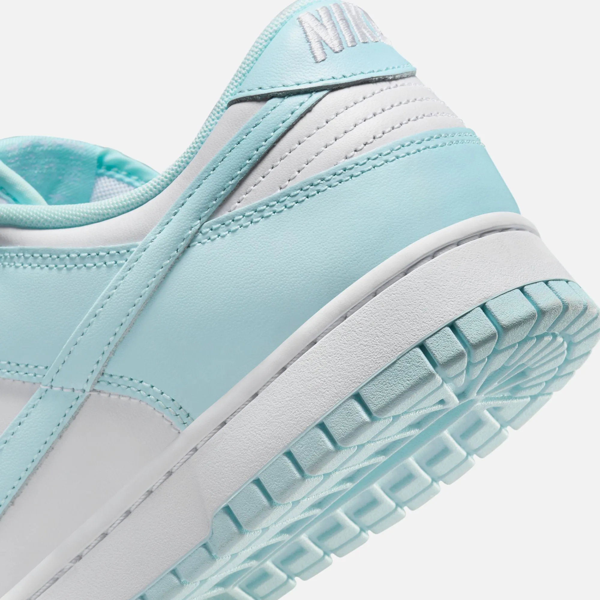 Nike Dunk Low Retro - White / Glacier Blue Nike performance sneakers
