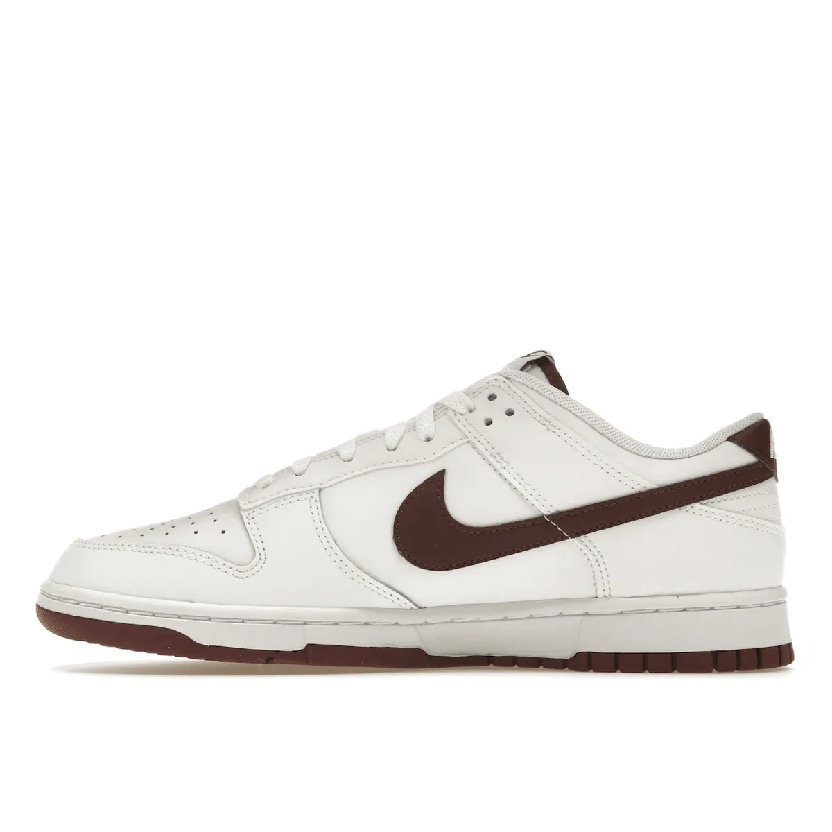 Nike Dunk Low Retro White Night Maroon Nike Dunk heritage sneakers