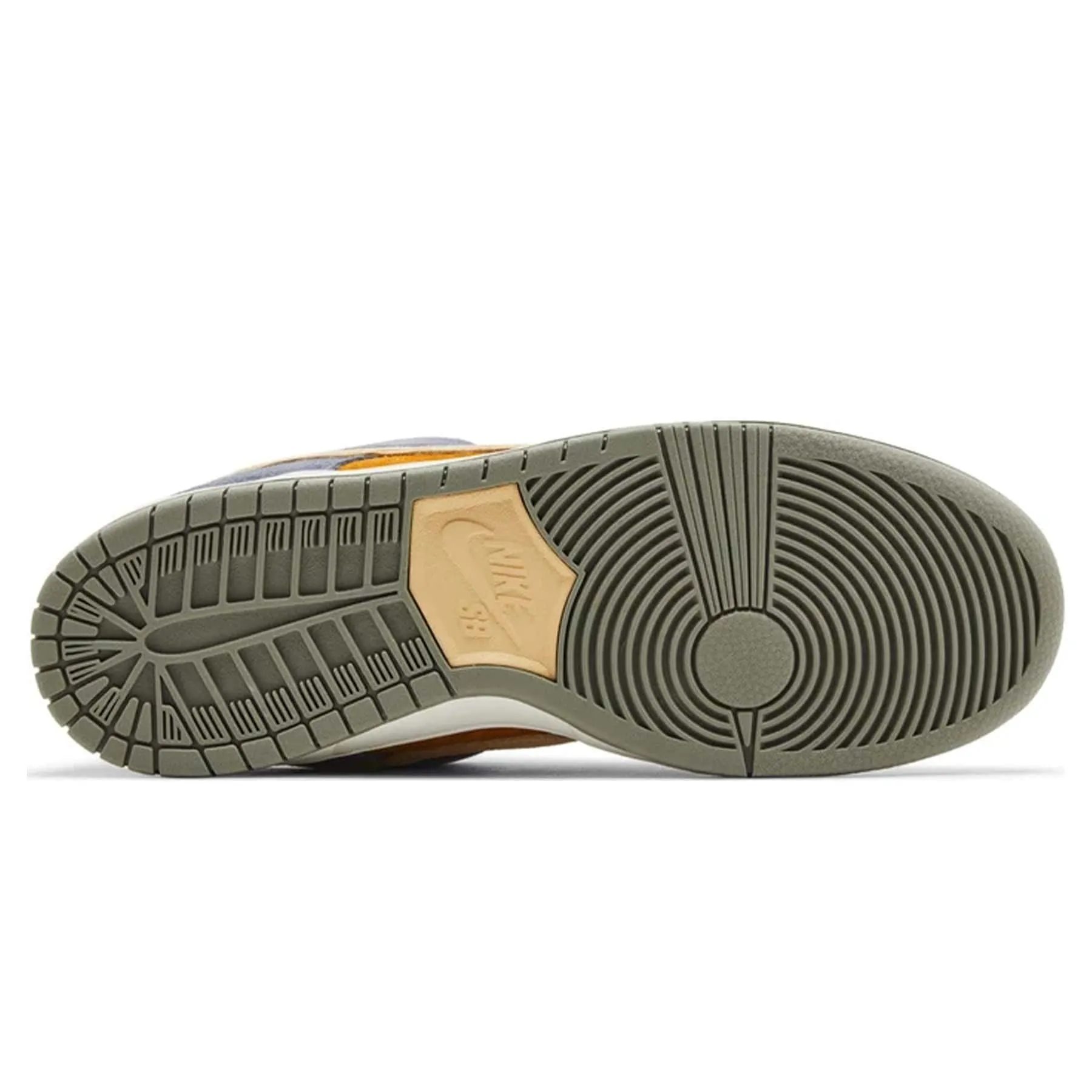 Nike Dunk Low SB 'Light Carbon Monarch' Nike Dunk stylish shoes