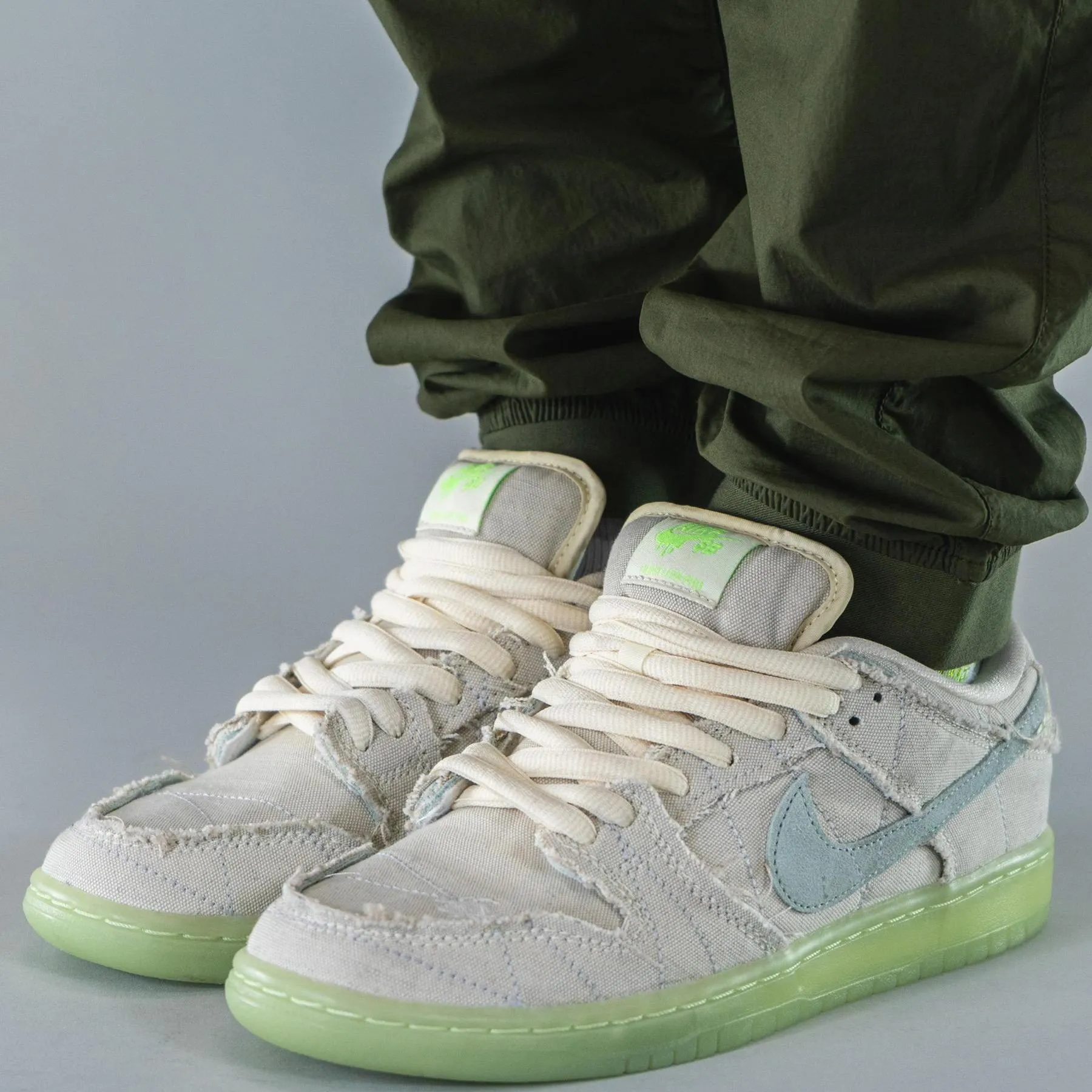 Nike Dunk Low SB 'Mummy' Nike Dunk stylish shoes
