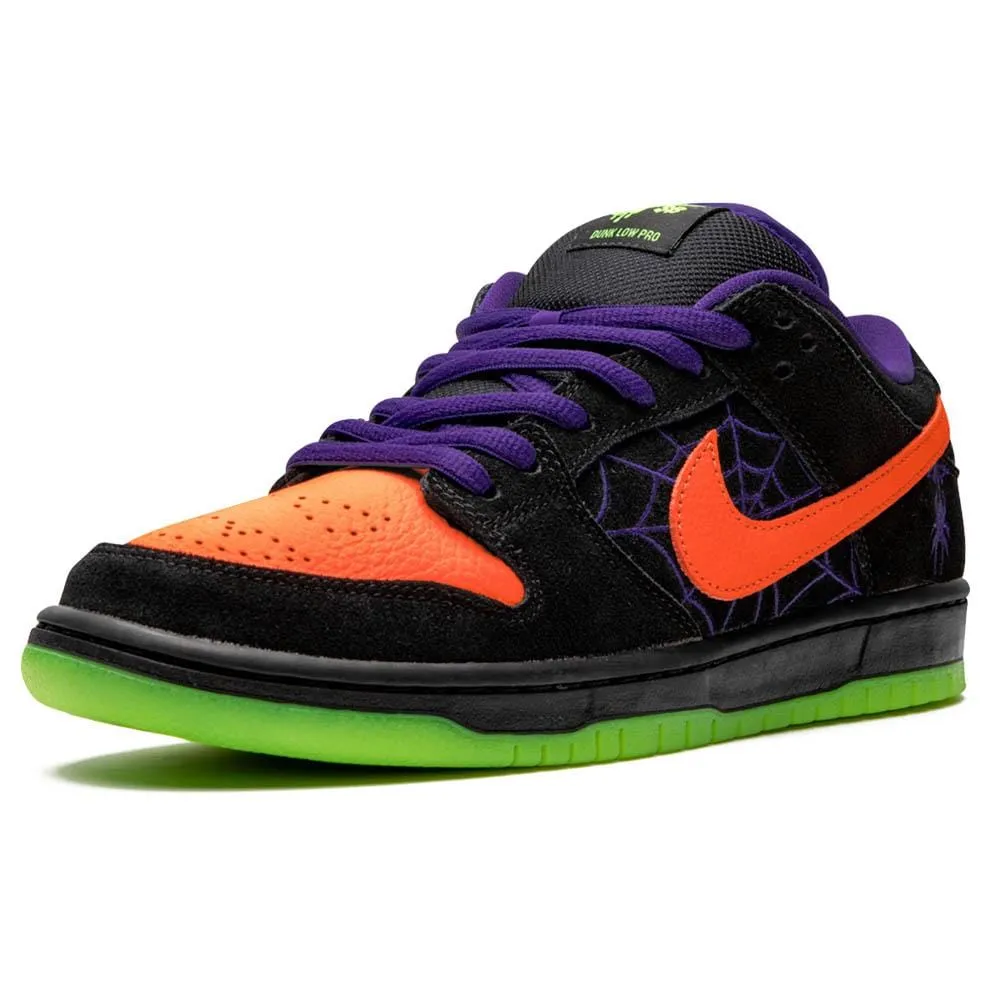 Nike Dunk Low SB 'Night of Mischief' Nike Dunk stylish shoes