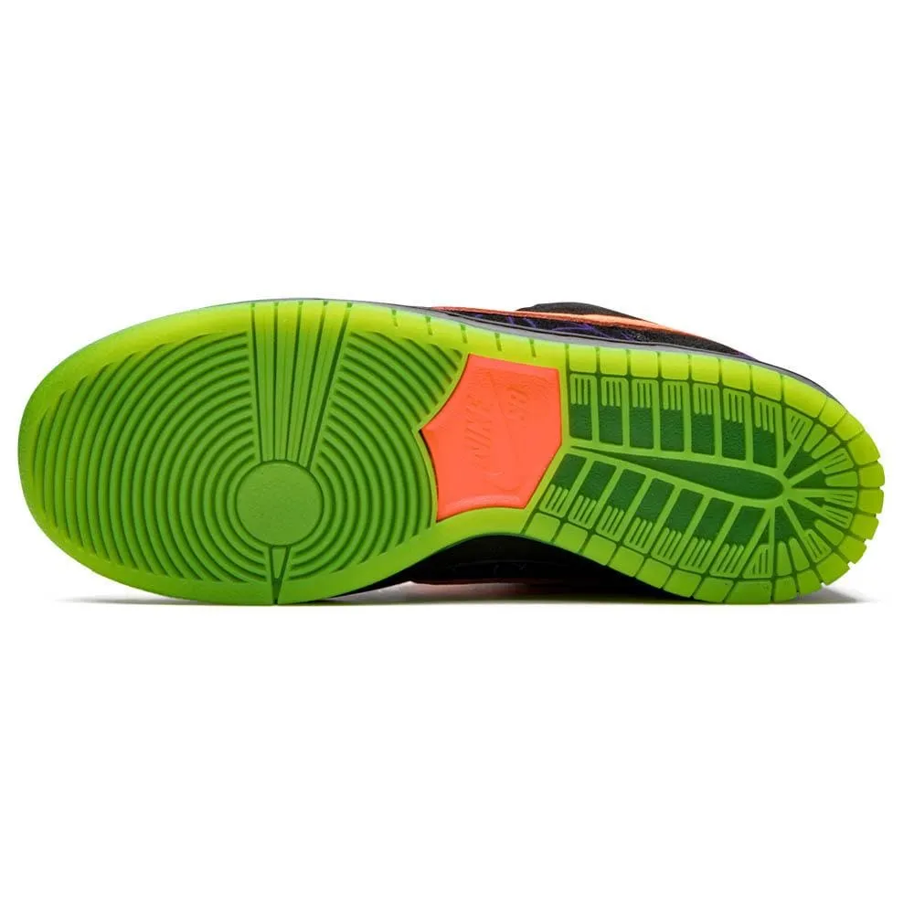 Nike Dunk Low SB 'Night of Mischief' Nike Dunk stylish shoes