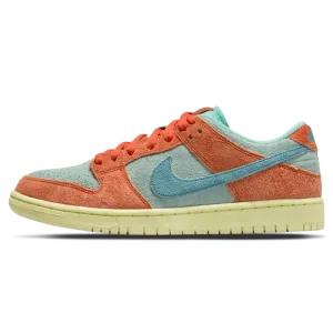 Nike Dunk Low SB 'Orange Emerald Rise' Nike Dunk casual shoes with iconic low-top shape