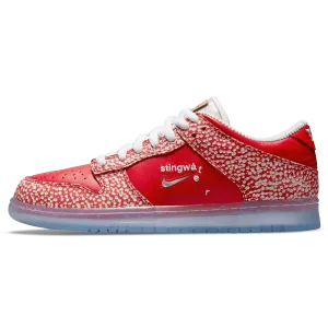 Nike Dunk Low SB x Stingwater 'Magic Mushroom' Nike Dunk casual shoes with iconic low-top shape