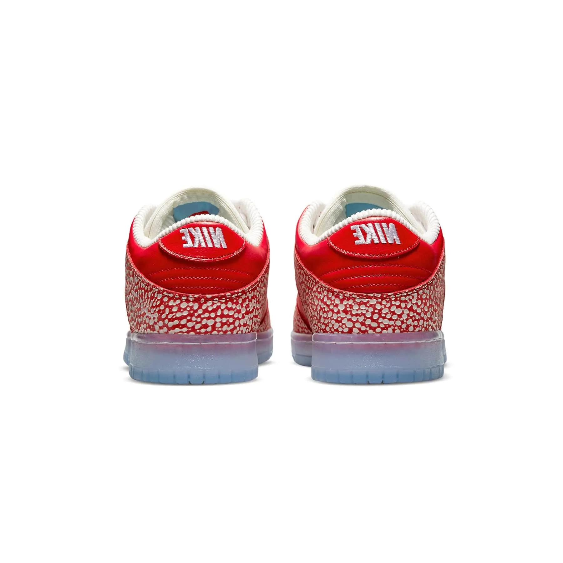 Nike Dunk Low SB x Stingwater 'Magic Mushroom' Nike Dunk stylish shoes