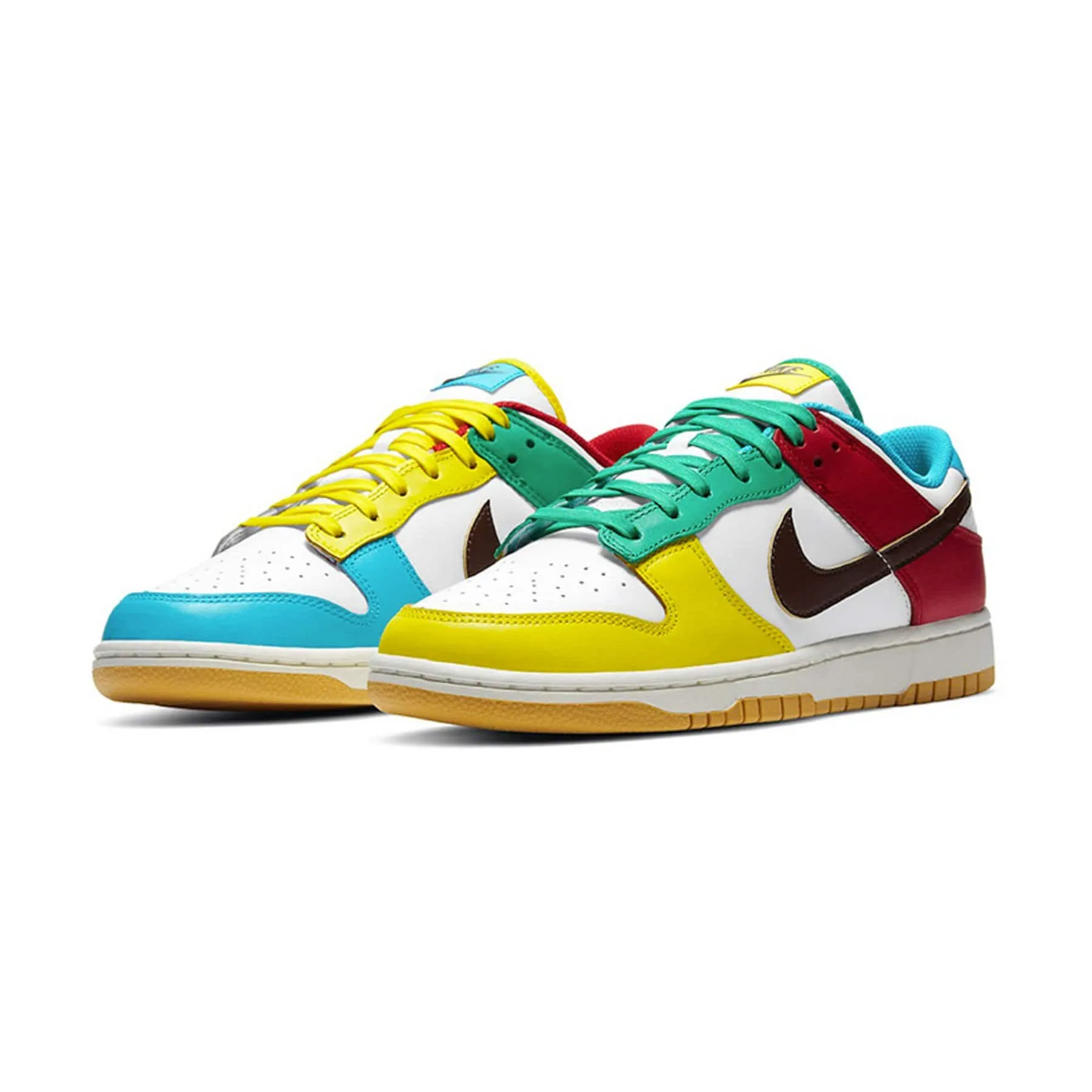 Nike Dunk Low SE GS 'Free.99 - White' Nike Dunk stylish shoes