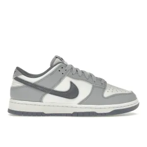 Nike Dunk Low SE Light Carbon Nike Dunk stylish shoes for sport and street