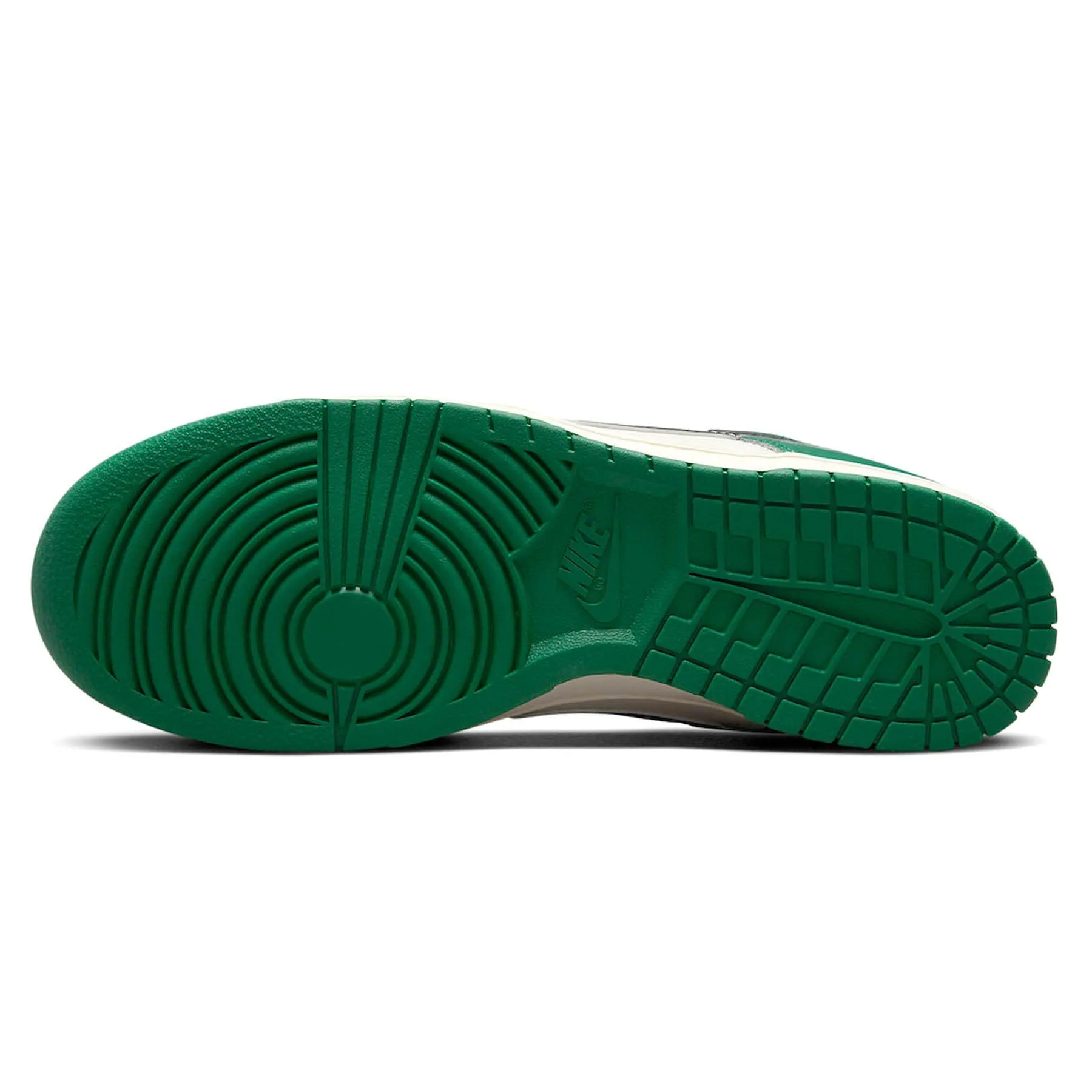 Nike Dunk Low SE 'Lottery Pack - Malachite' Nike Dunk stylish shoes