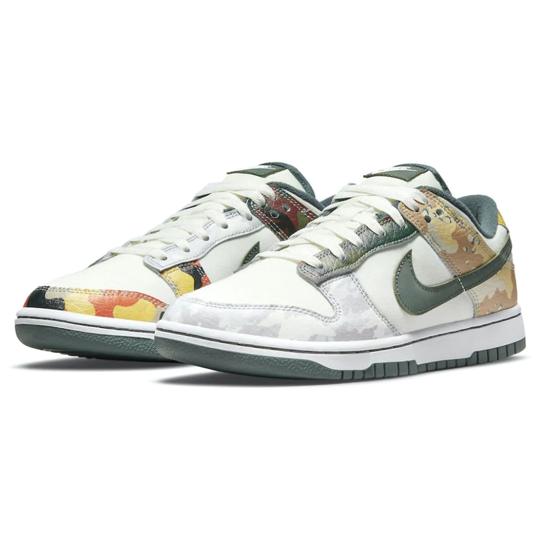 Nike Dunk Low SE 'Sail Multi-Camo' Nike Dunk stylish shoes