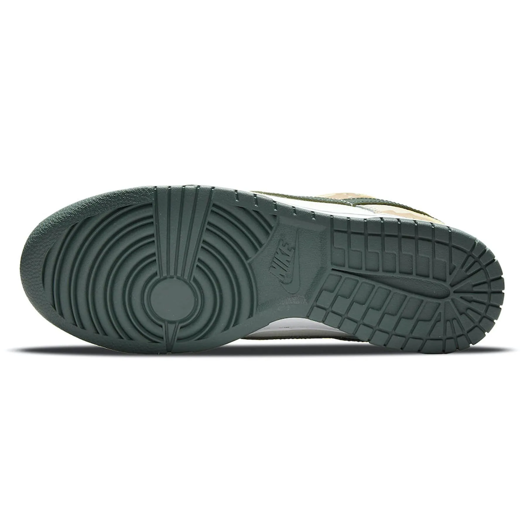Nike Dunk Low SE 'Sail Multi-Camo' Nike Dunk stylish shoes