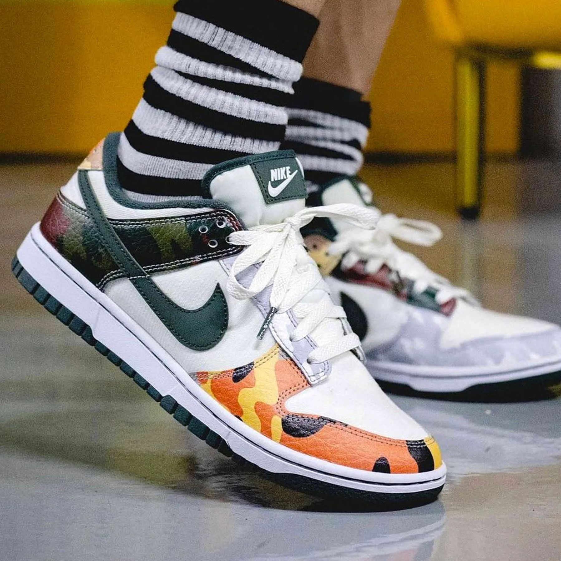 Nike Dunk Low SE 'Sail Multi-Camo' Nike Dunk stylish shoes
