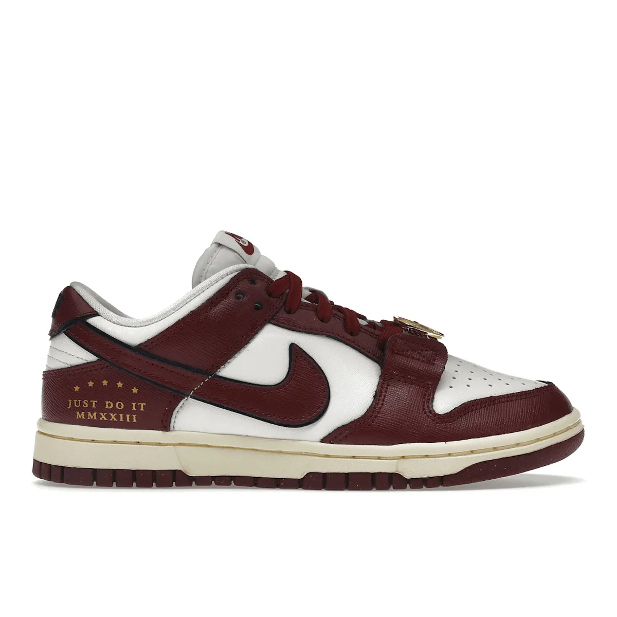 Nike Dunk Low SE Sisterhood Sail Team Red Nike Dunk stylish shoes for sport and street