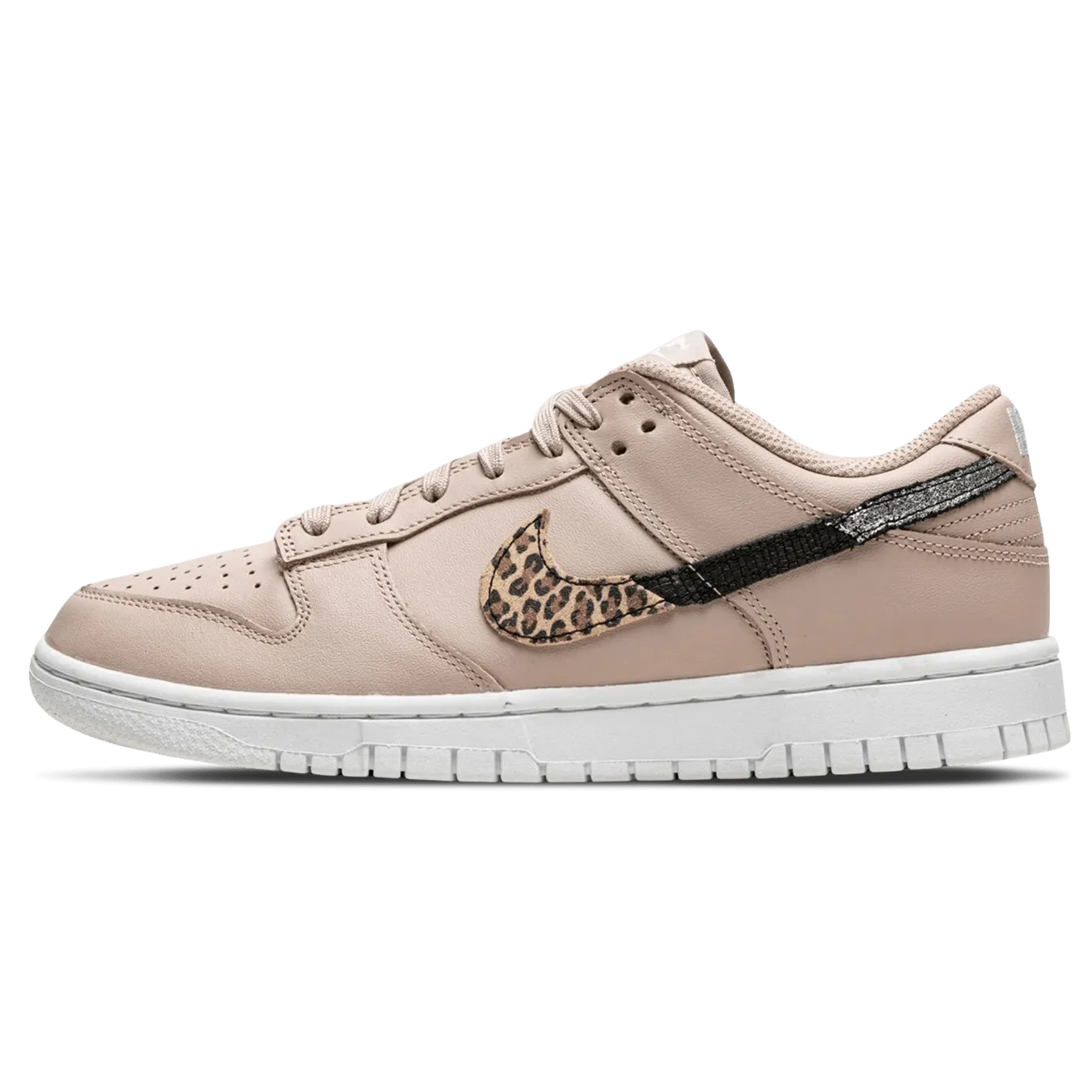 Nike Dunk Low SE Wmns 'Primal Pink' Nike Dunk casual shoes with iconic low-top shape