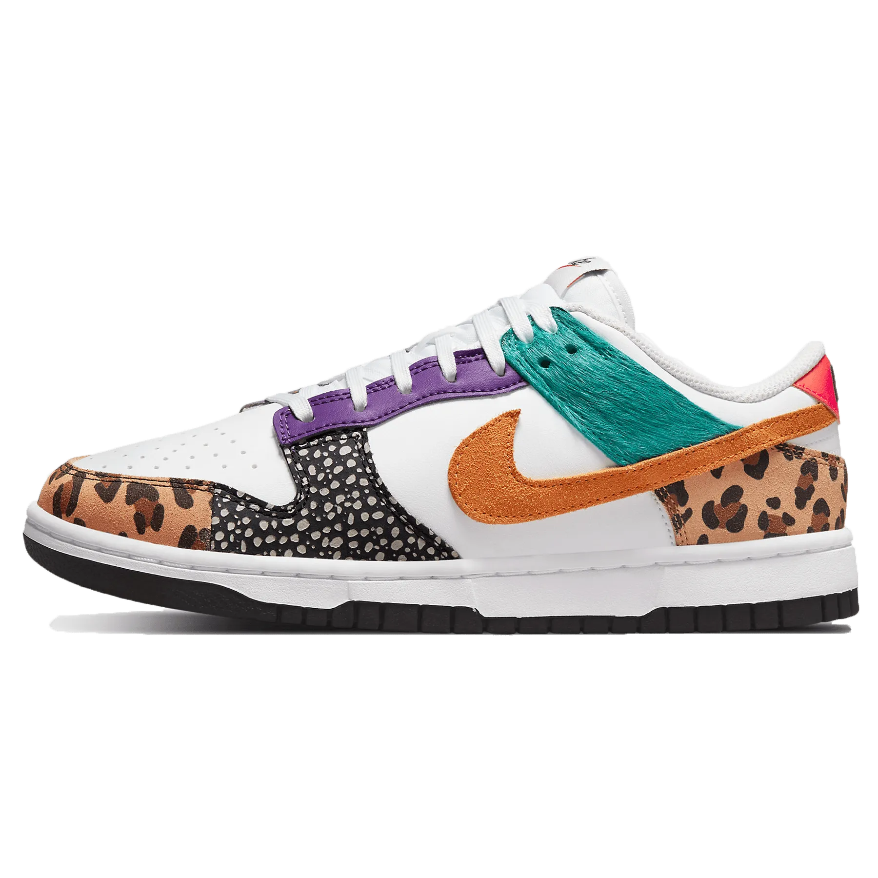 Nike Dunk Low SE Wmns 'Safari Mix' Nike Dunk casual shoes with iconic low-top shape