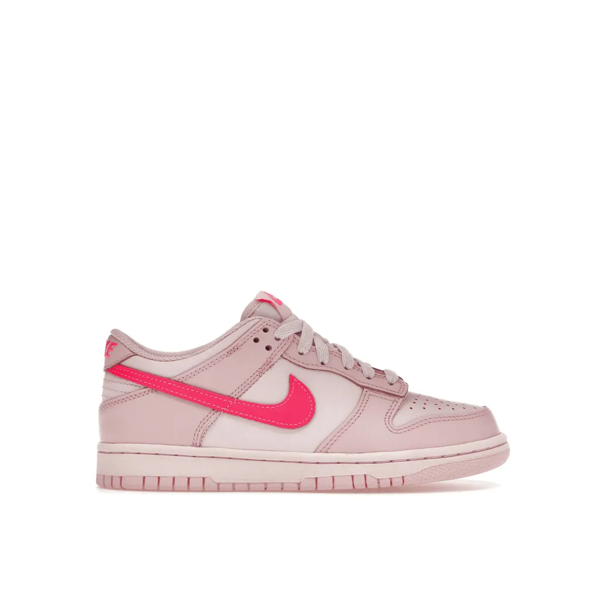 Nike Dunk Low Triple Pink Nike Dunk stylish shoes for sport and street
