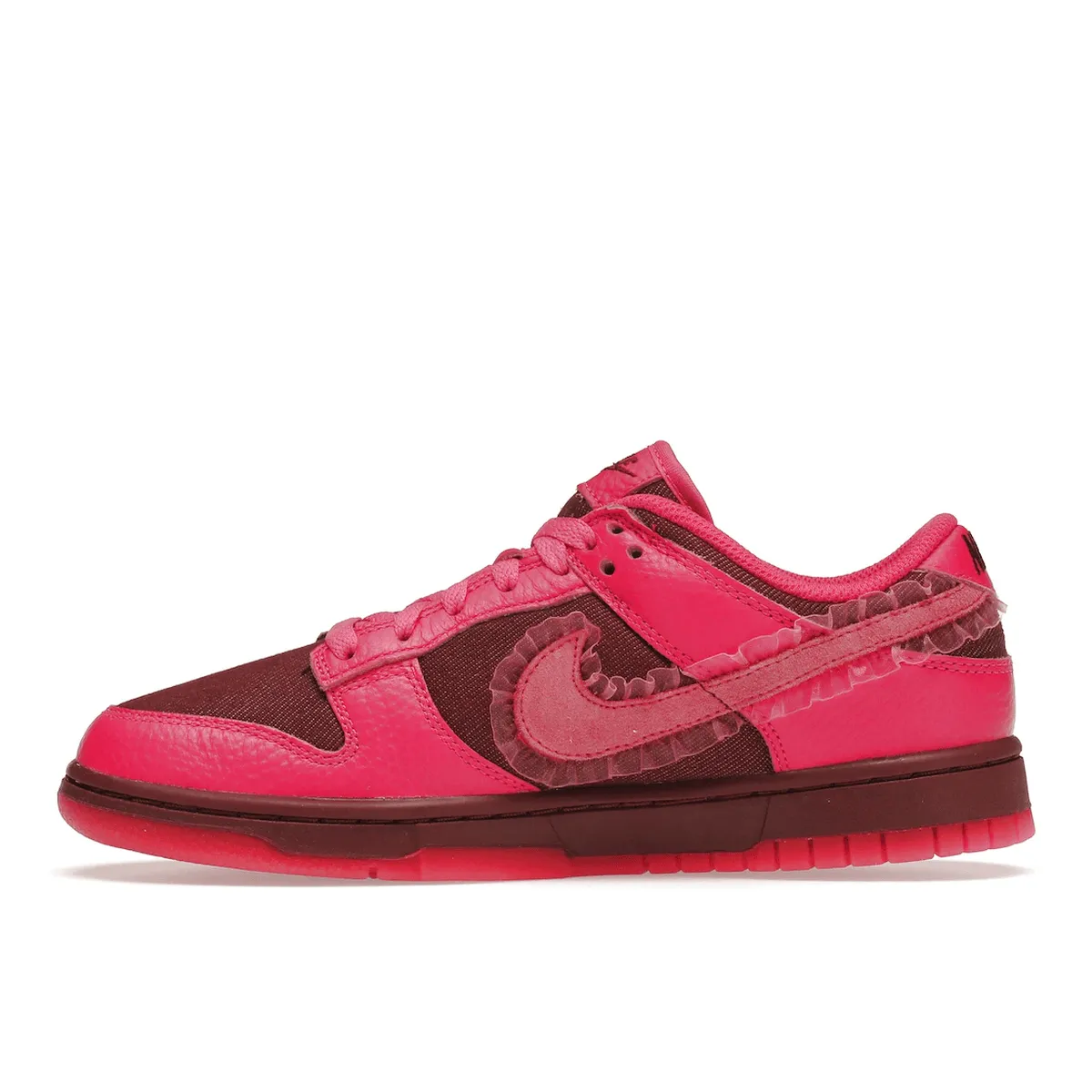 Nike Dunk Low Valentine's Day Nike Dunk heritage sneakers