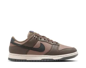 Nike Dunk Low W "Mink Brown" Nike essential sneakers for sport and street