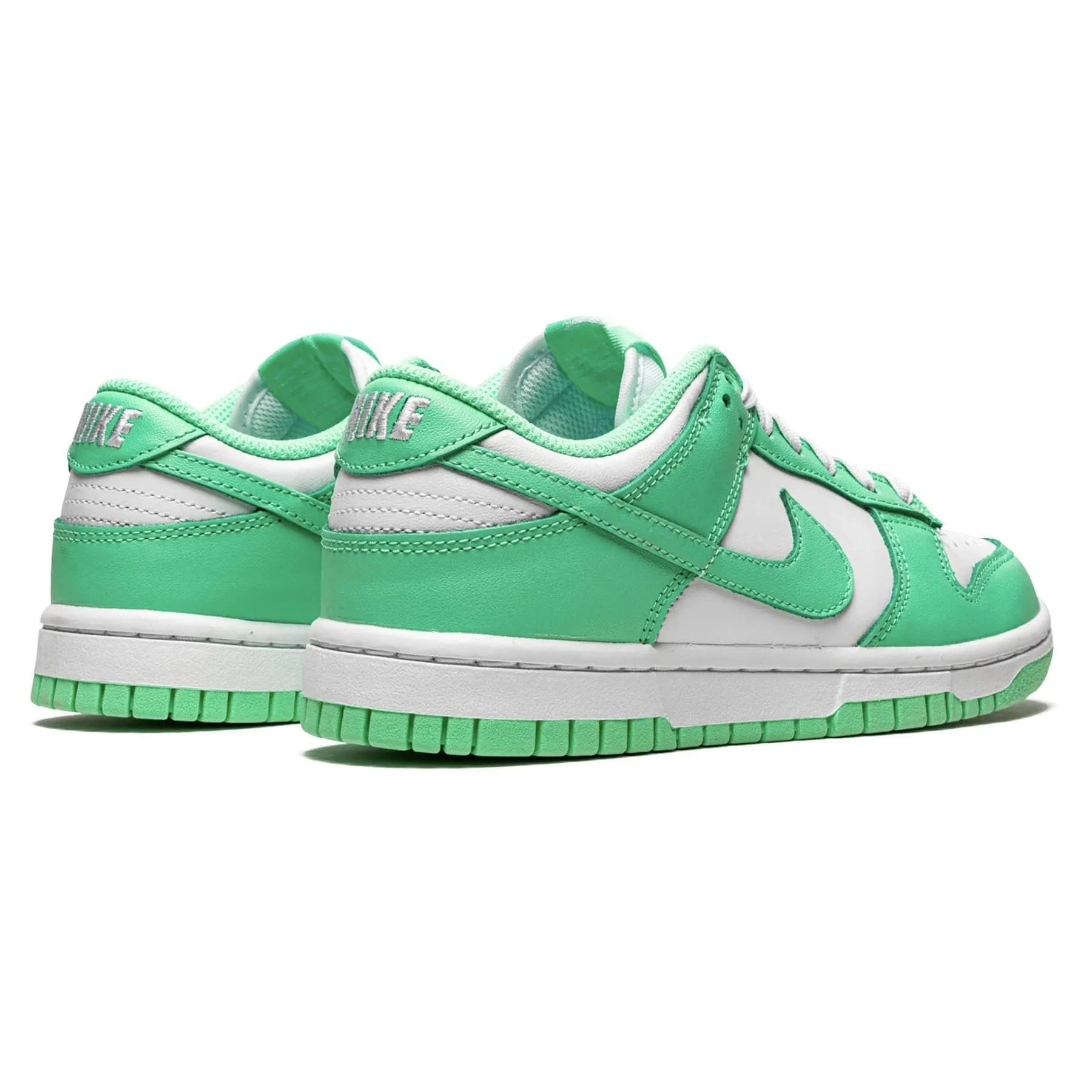 Nike Dunk Low Wmns 'Green Glow' Nike Dunk stylish shoes
