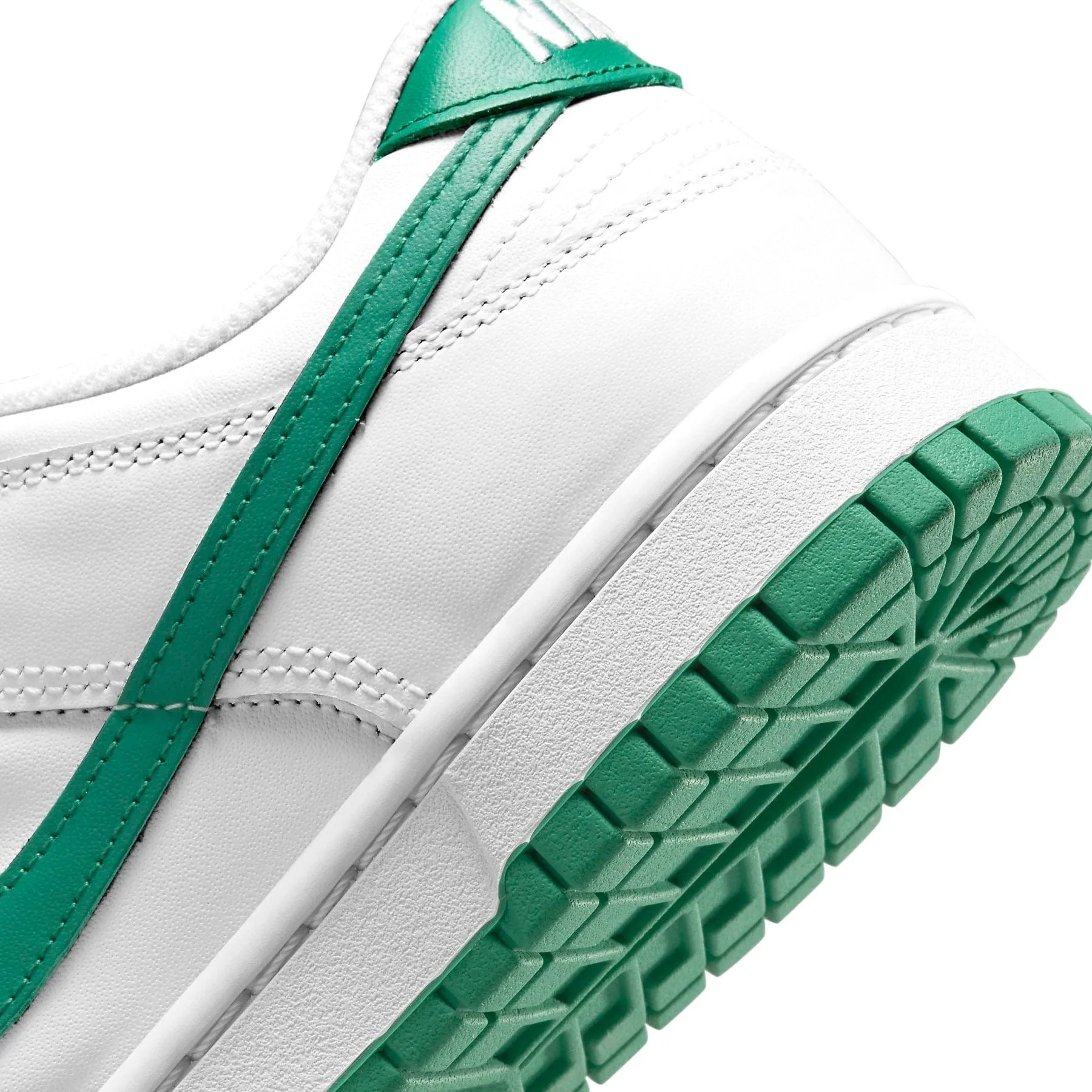 Nike Dunk Low Wmns 'Green Noise' Nike Dunk stylish shoes