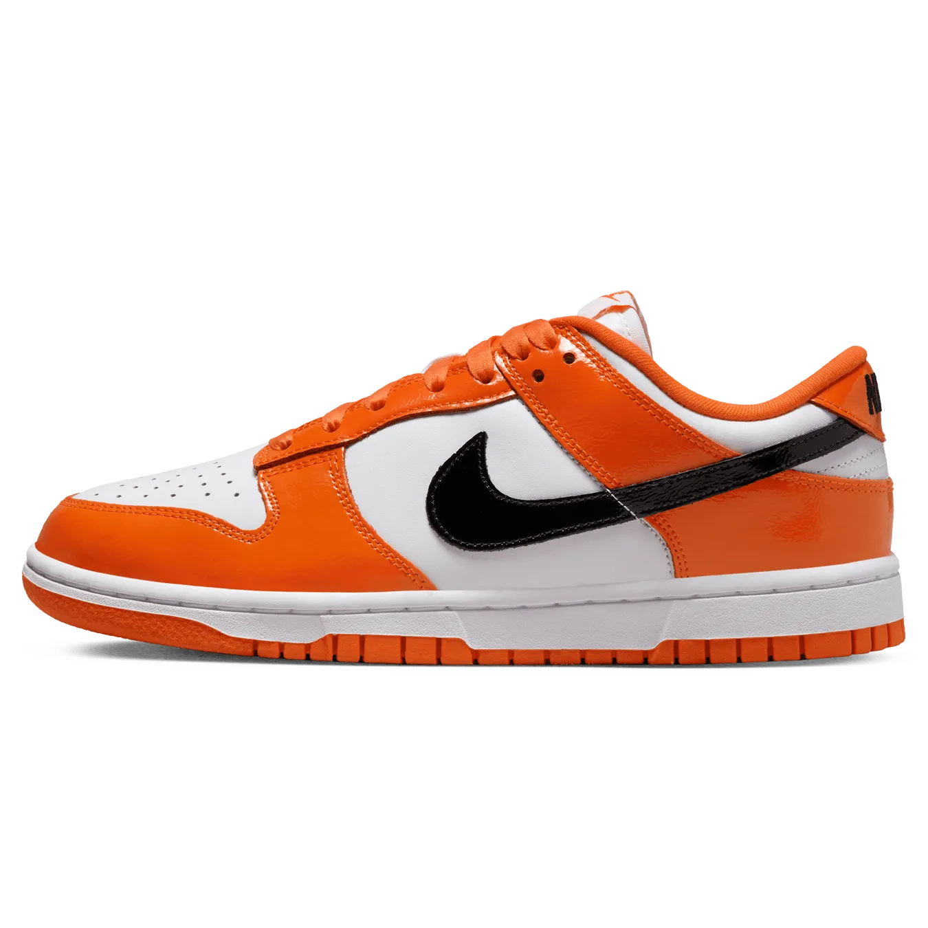 Nike Dunk Low Wmns 'Halloween' Nike Dunk casual shoes with iconic low-top shape