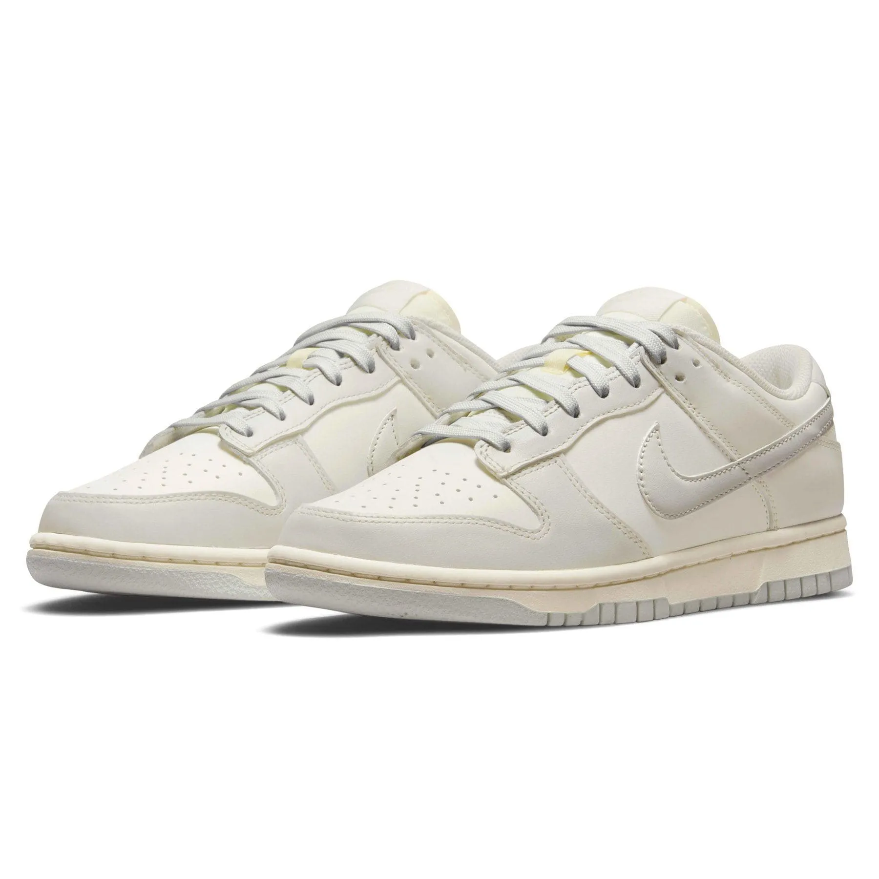 Nike Dunk Low Wmns 'Light Bone' Nike Dunk stylish shoes