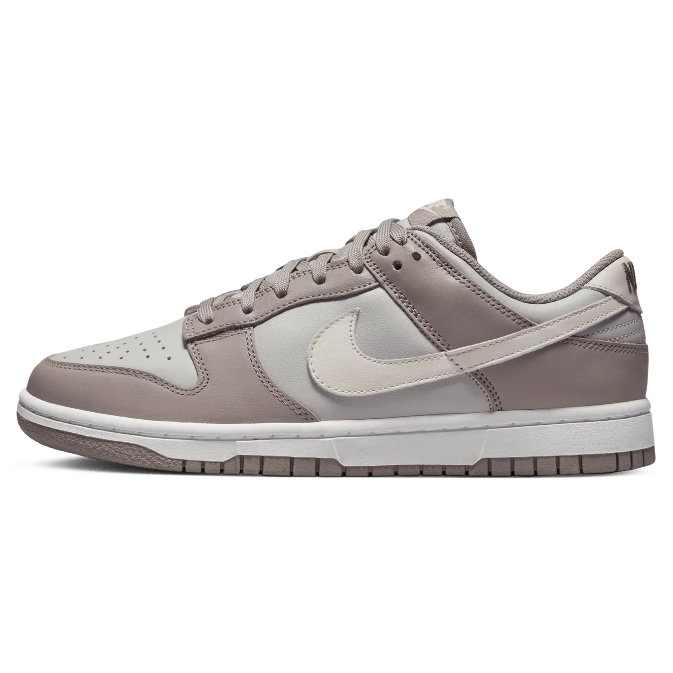 Nike Dunk Low Wmns 'Moon Fossil' Nike Dunk casual shoes with iconic low-top shape