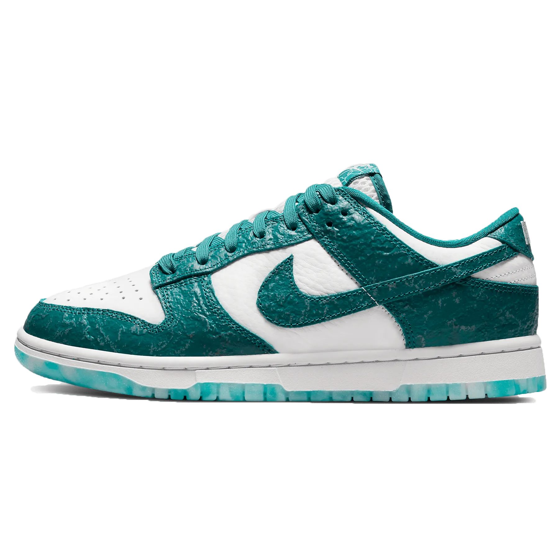 Nike Dunk Low Wmns 'Ocean' Nike Dunk casual shoes with iconic low-top shape