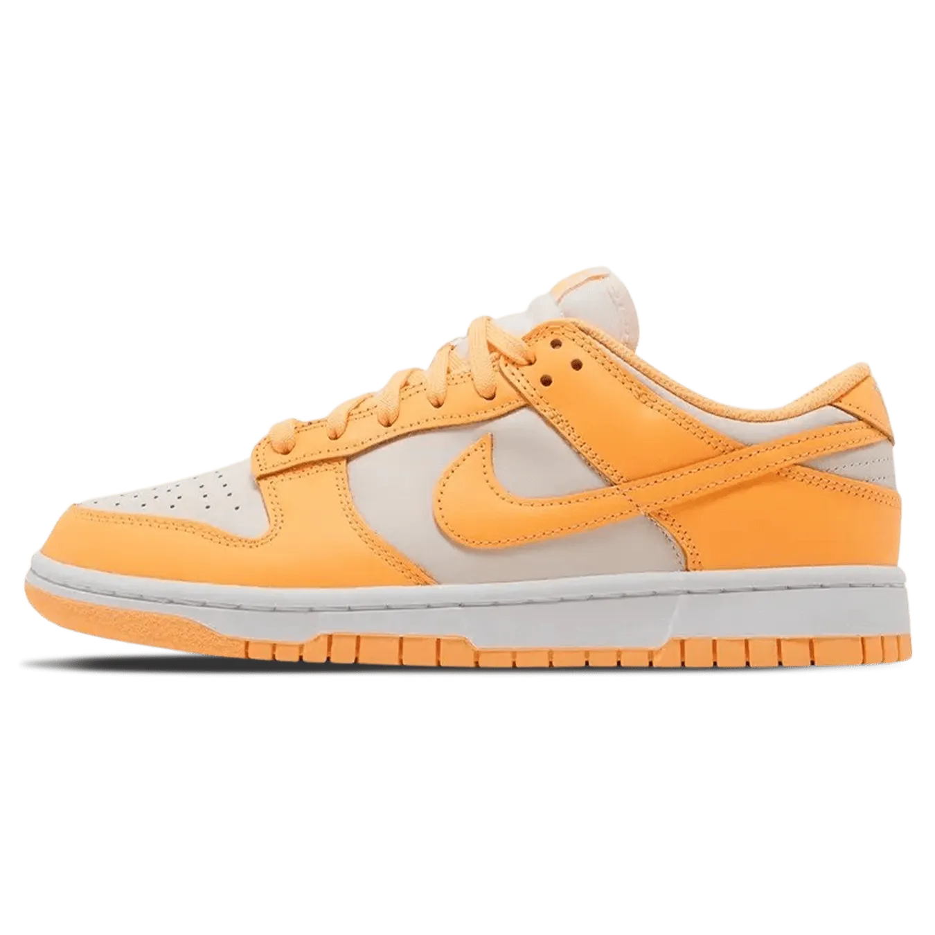 Nike Dunk Low Wmns 'Peach Cream' Nike Dunk casual shoes with iconic low-top shape