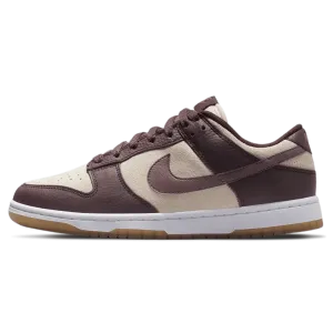 Nike Dunk Low Wmns 'Plum Eclipse' Nike Dunk casual shoes with iconic low-top shape