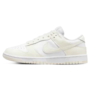 Nike Dunk Low Wmns 'White Sail' Nike Dunk casual shoes with iconic low-top shape