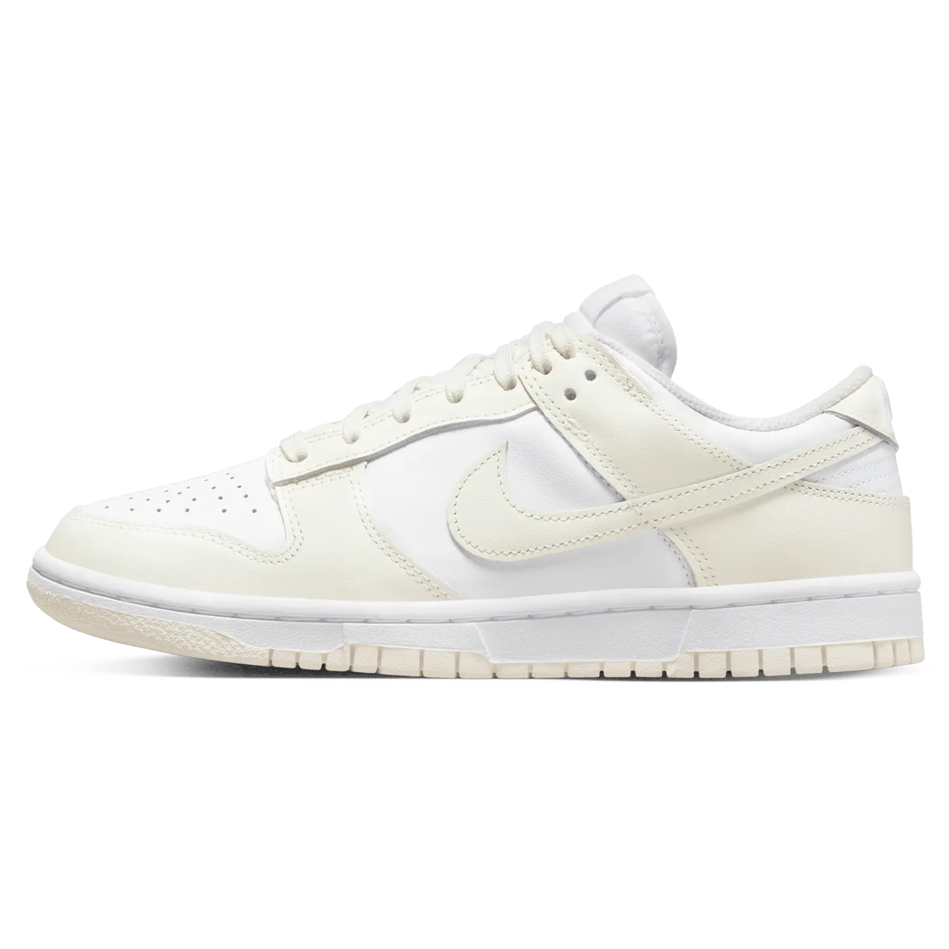 Nike Dunk Low Wmns 'White Sail' Nike Dunk casual shoes with iconic low-top shape